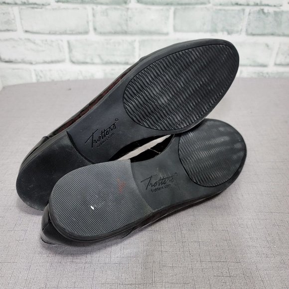 Trotters Womens 11 Arnello Closed Toe Ballet Flats Brown Faux Crocodile Texture - Picture 8 of 9